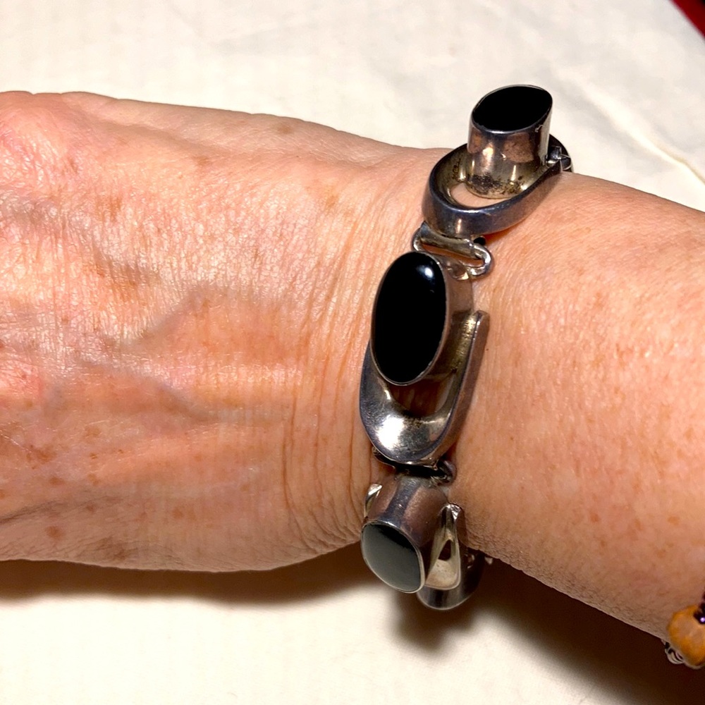 Sterling Silver Bracelet with Onyx insert stones